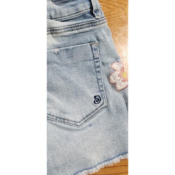 Indigo Rein Shorts Juniors‎ 7 Mid Rise Embroidered Floral Rhinestone Light Blue - Picture 4 of 5